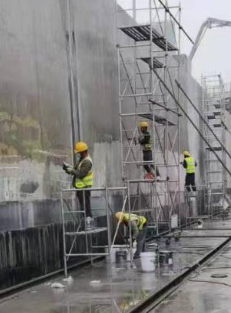 渝中球场翻新地面是一个涉及